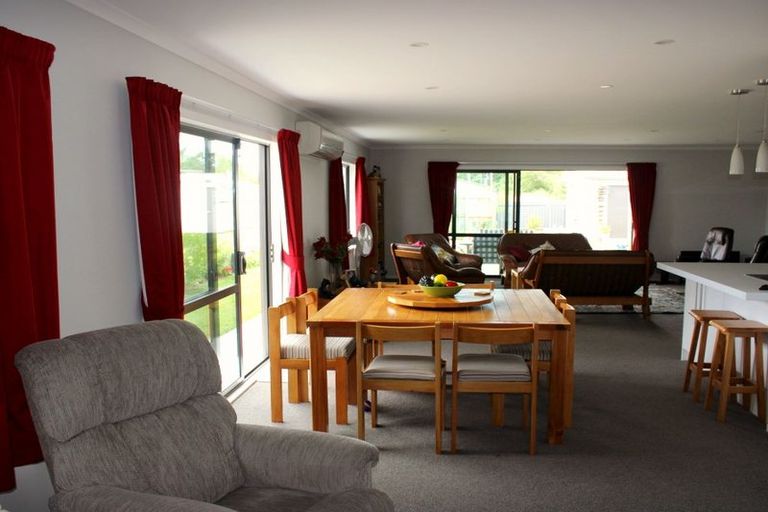 Photo of property in 41c Costley Street, Carterton, 5713