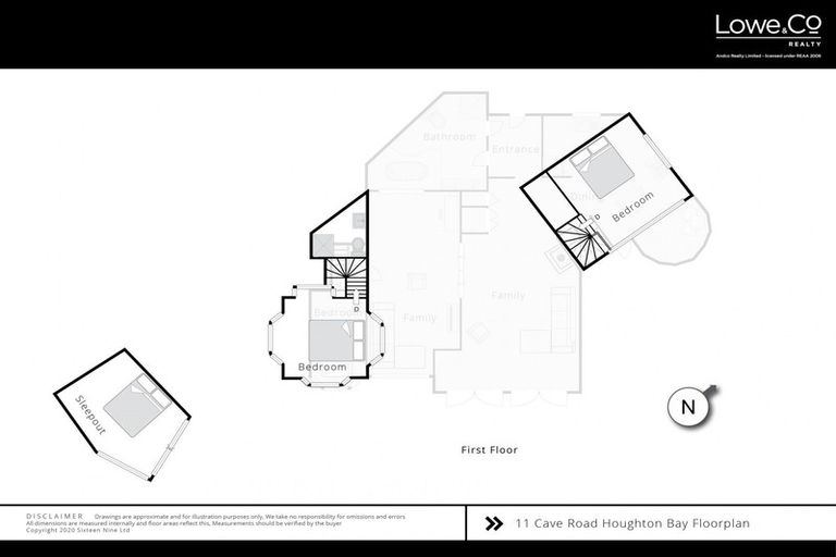 Photo of property in 11 Cave Road, Houghton Bay, Wellington, 6023