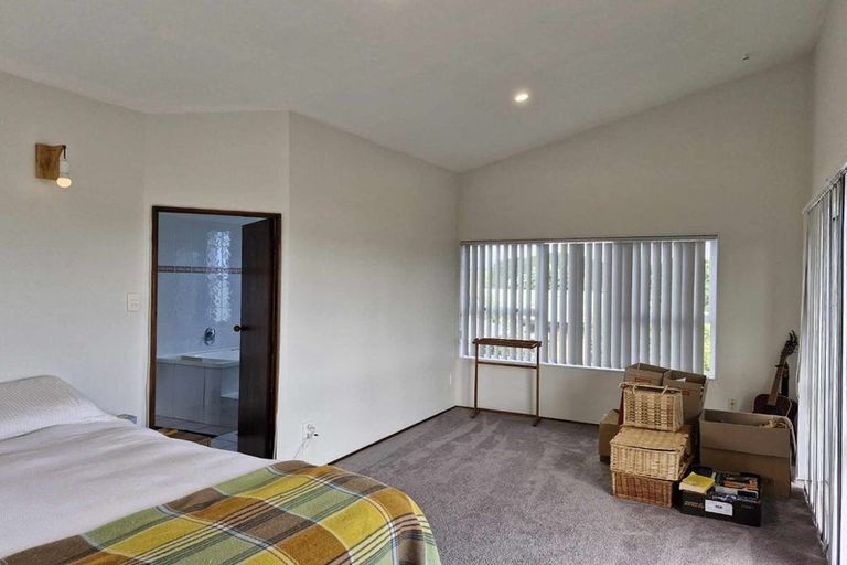 Photo of property in 4 Norton Place, Spotswood, New Plymouth, 4310