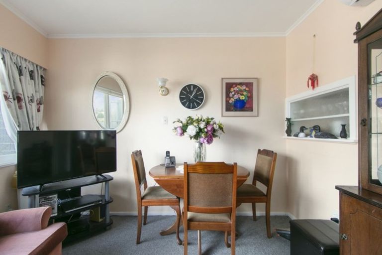 Photo of property in 1-20/27 Whites Line West, Woburn, Lower Hutt, 5010