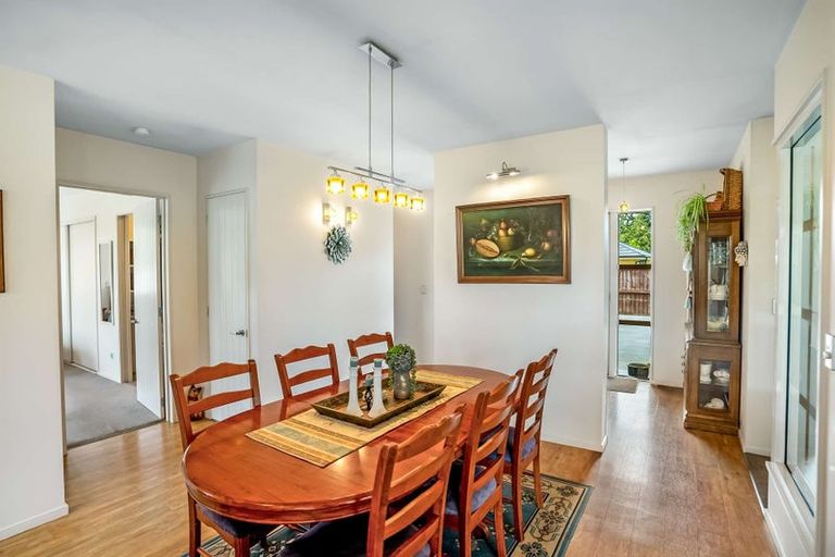 Photo of property in 11 Church Street, Oxford, 7430