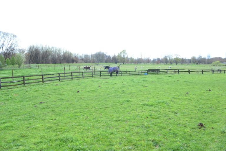 Photo of property in 2966 State Highway 2, Waipukurau, 4281