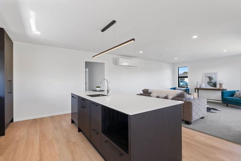 Photo of property in 24 Eccles Place, Halswell, Christchurch, 8025