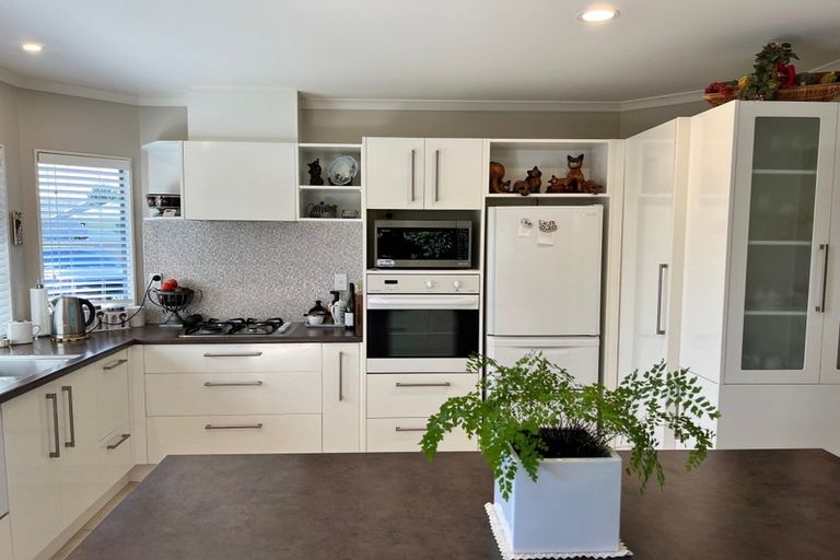 Photo of property in 50d Puketapu Road, Taradale, Napier, 4112