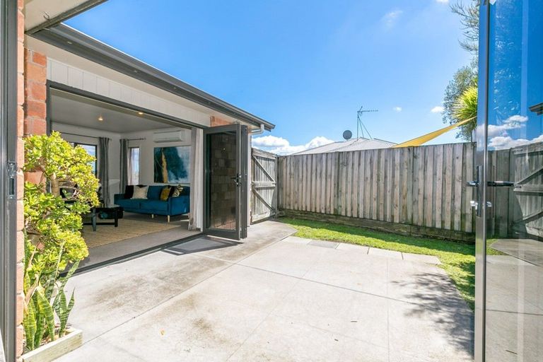 Photo of property in 24 Pointon Glade, Grandview Heights, Hamilton, 3200