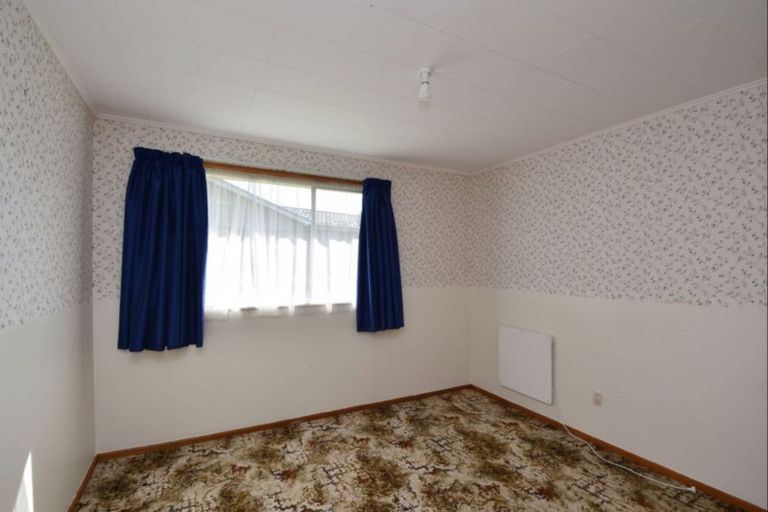 Photo of property in 12 Great North Road, Winton, 9720