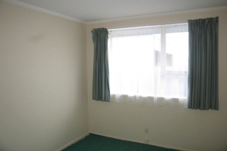 Photo of property in 2/105 Heretaunga Street, Palmerston North, 4414