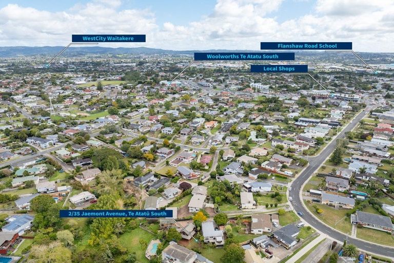 Photo of property in 2/35 Jaemont Avenue, Te Atatu South, Auckland, 0610