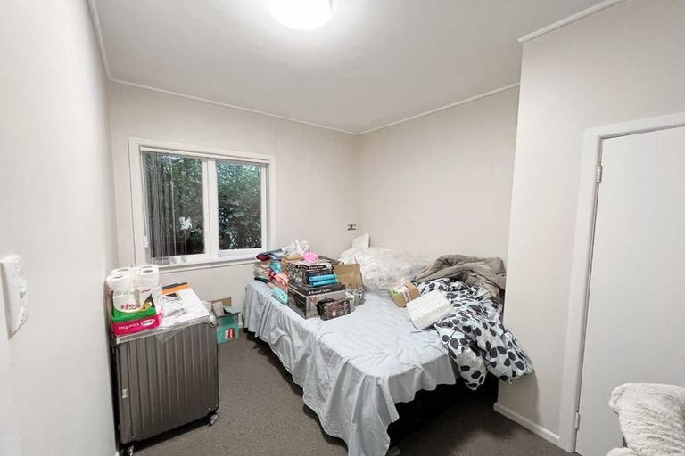 Photo of property in 21 Seabrook Avenue, New Lynn, Auckland, 0600