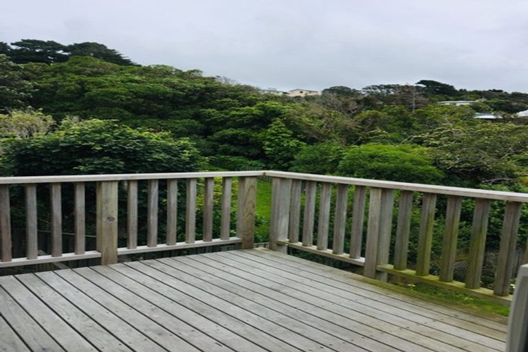 Photo of property in 11 Bankot Crescent, Ngaio, Wellington, 6035