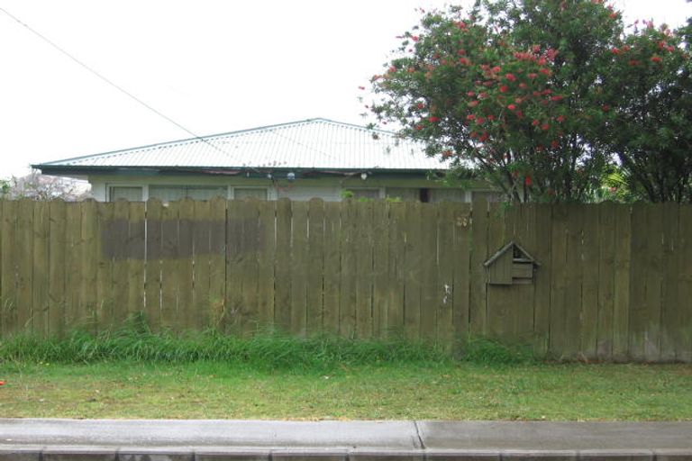 Photo of property in 53 Farquhar Road, Glendene, Auckland, 0602