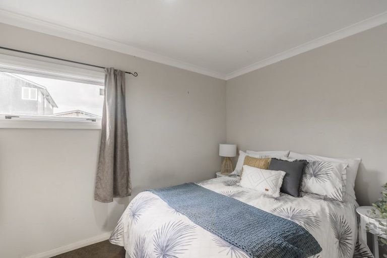 Photo of property in 84 Amohia Street, Paraparaumu, 5032