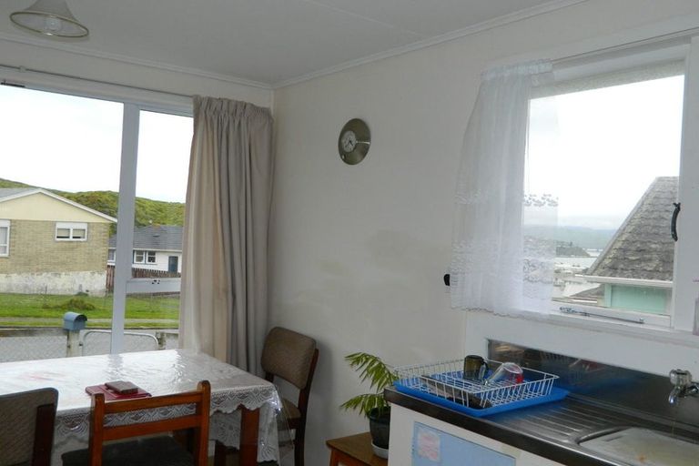 Photo of property in 24 Rangituhi Crescent, Takapuwahia, Porirua, 5022