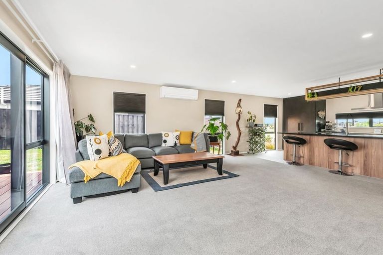 Photo of property in 16 Munro Lane, Rolleston, 7615