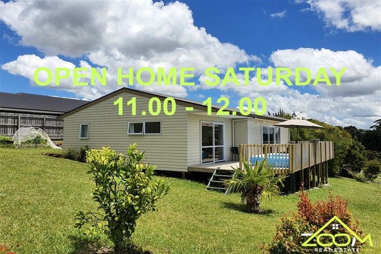 Photo of property in 10 Waterview Place, Haruru, 0204