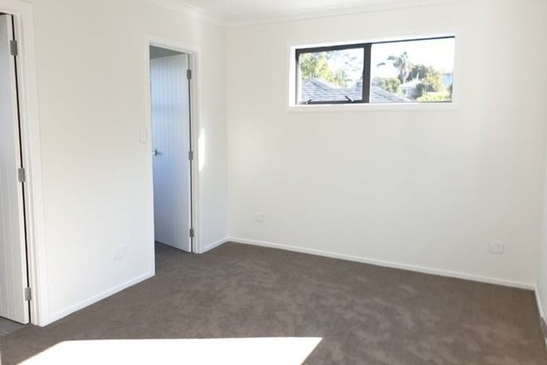 Photo of property in 210a Forrest Hill Road, Forrest Hill, Auckland, 0620