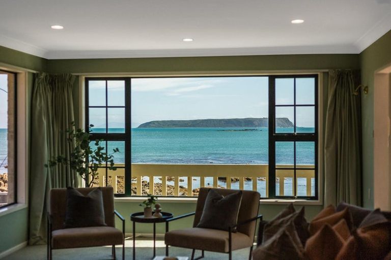 Photo of property in 22 Sunset Parade, Plimmerton, Porirua, 5026