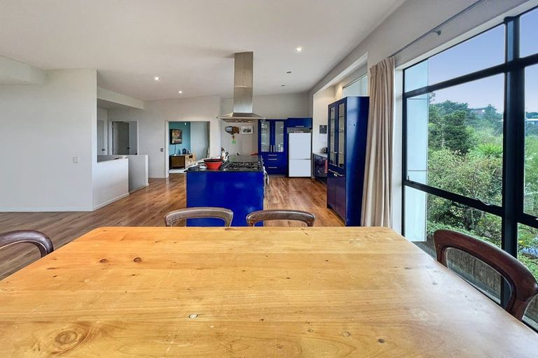 Photo of property in 7b Reynolds Place, Torbay, Auckland, 0630
