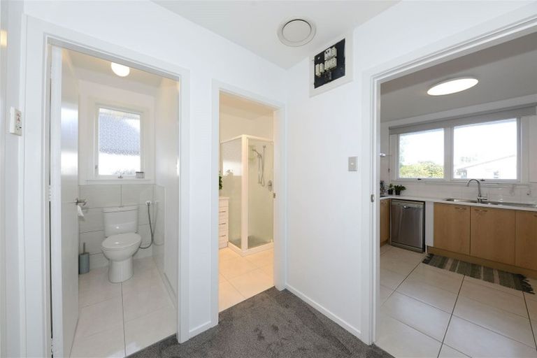 Photo of property in 2/333 Waimairi Road, Ilam, Christchurch, 8041