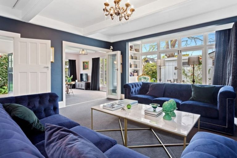 Photo of property in 15 Hewitts Road, Merivale, Christchurch, 8014