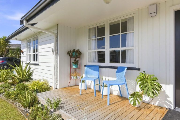 Photo of property in 54 Kennedy Drive, Levin, 5510