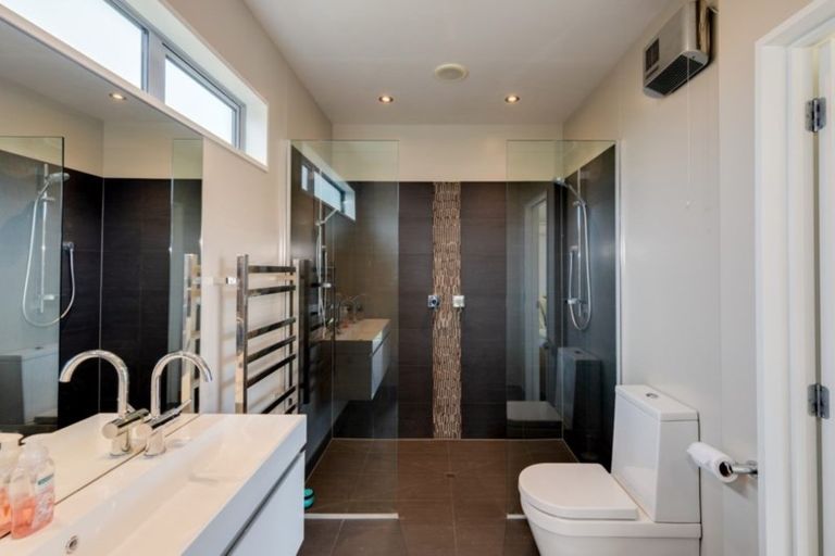 Photo of property in 21 Torrey Pines, Waimairi Beach, Christchurch, 8083