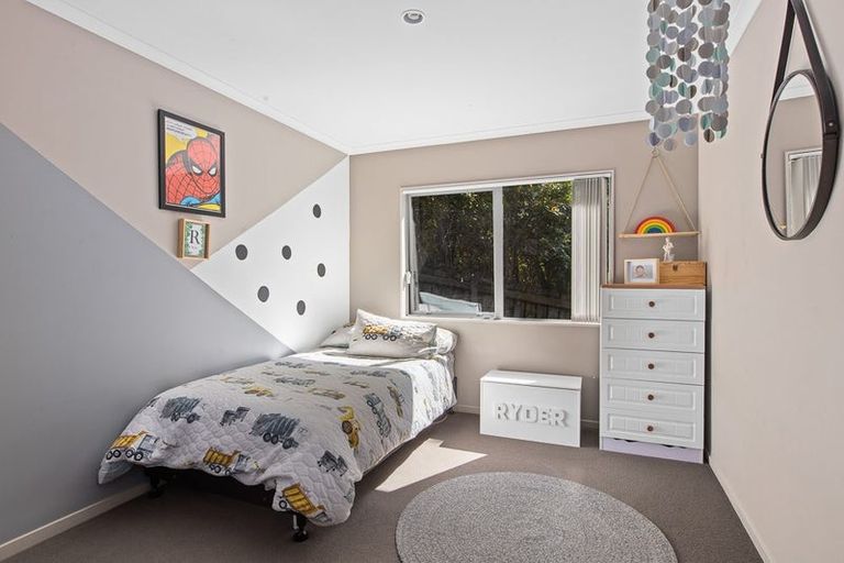 Photo of property in 57a Gledstane Road, Stanmore Bay, Whangaparaoa, 0932