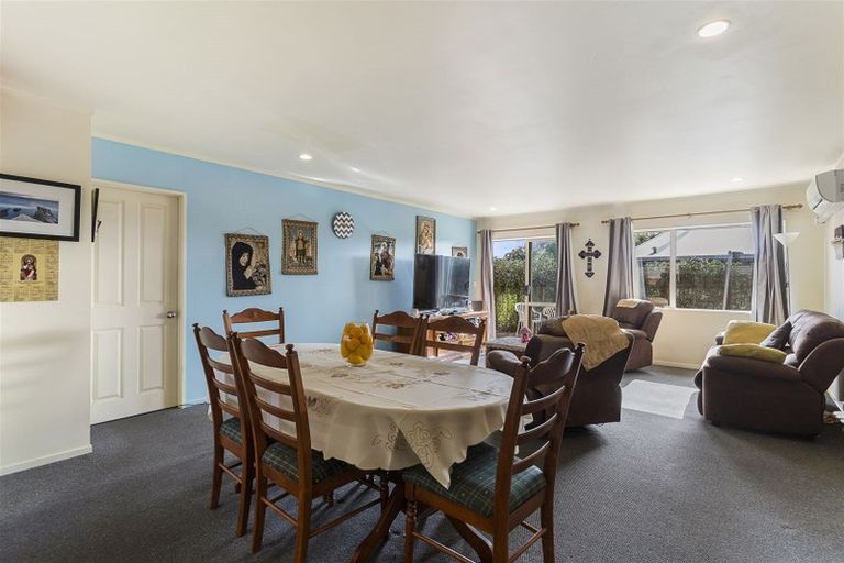 Photo of property in 31 Carlas Way, Ranui, Auckland, 0612
