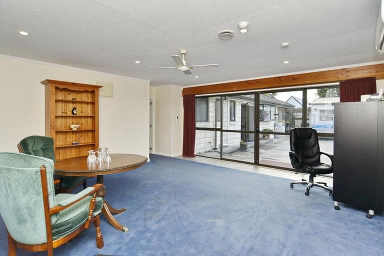 Photo of property in 23 Mackworth Street, Woolston, Christchurch, 8062
