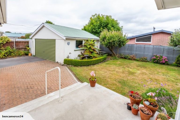 Photo of property in 7 Ardmore Place, Bishopdale, Christchurch, 8053