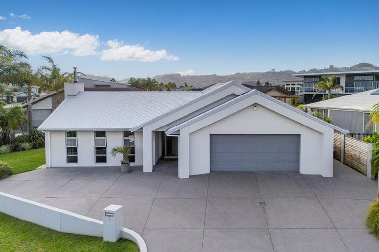 Photo of property in 30 Aquila Drive, Whitianga, 3510