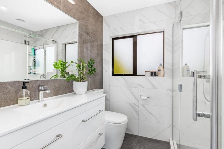 Photo of property in 76 Gordon Road, Plimmerton, Porirua, 5026