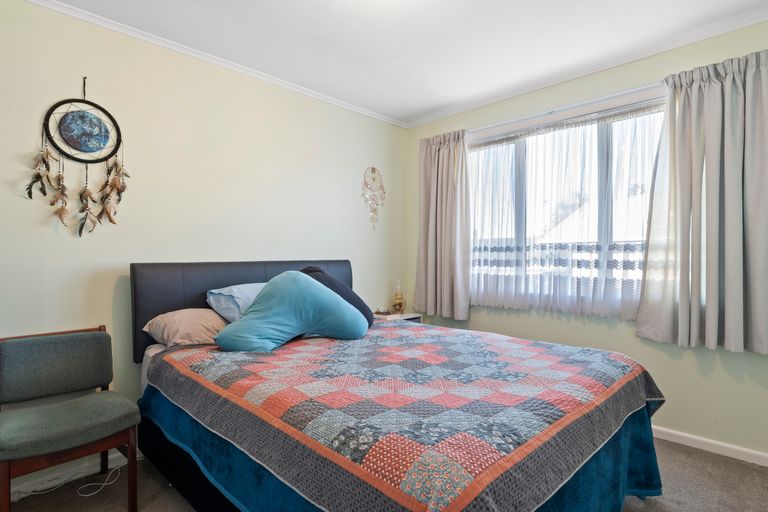 Photo of property in 1/35 Waterview Road West, Takanini, 2112