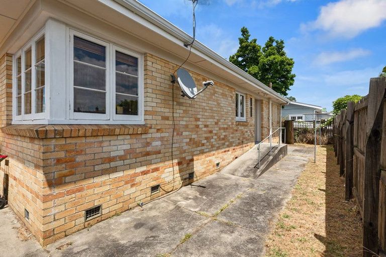 Photo of property in 6 Howden Road, Fairfield, Hamilton, 3214