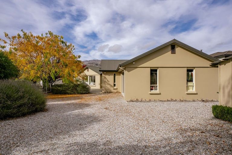 Photo of property in 12 Ferry Lane, Mount Pisa, Cromwell, 9383