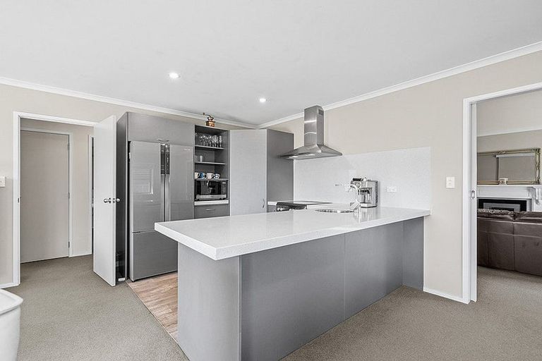 Photo of property in 5 Ara Kahika Lane, One Tree Point, 0118