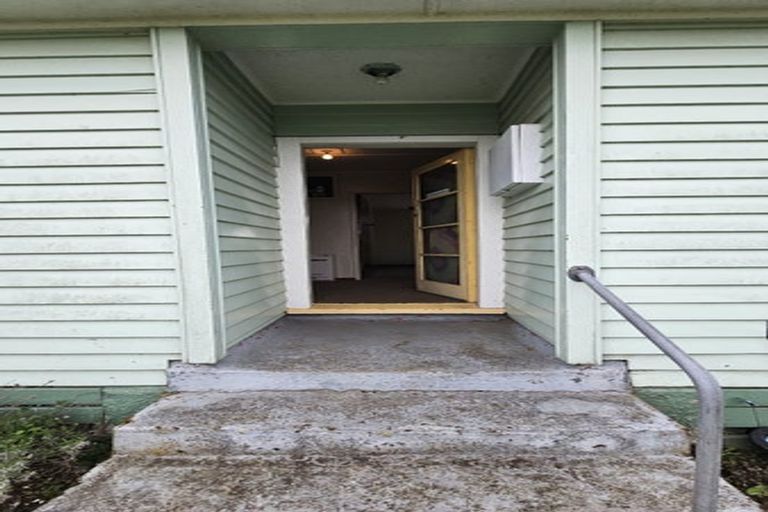 Photo of property in 15 Walter Street, Takapau, 4203