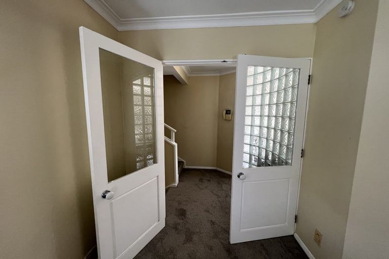 Photo of property in 1/94 Jutland Road, Hauraki, Auckland, 0622