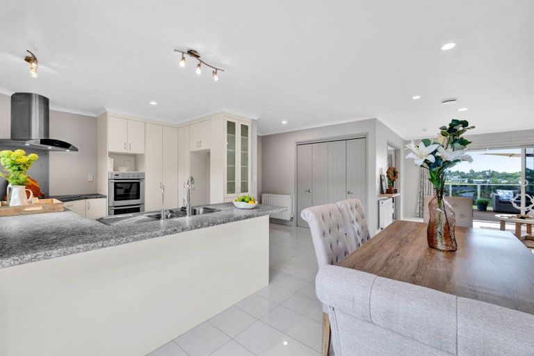 Photo of property in 6c Highfield Place, Highlands Park, New Plymouth, 4312