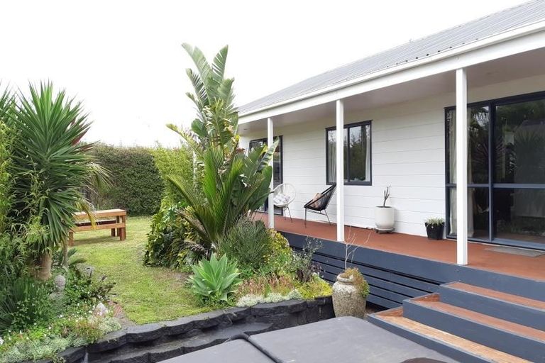 Photo of property in 84 Mcrobbie Road, Kingseat, Papakura, 2580