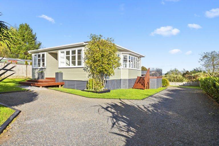 Photo of property in 51 Burrow Road, Pukekohe, 2120