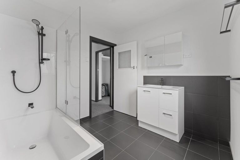 Photo of property in 22 Percy Avenue, Stratford, 4332