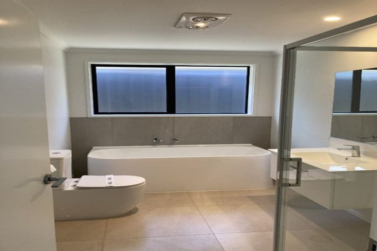 Photo of property in 14 Ash Lane, Omokoroa, 3114