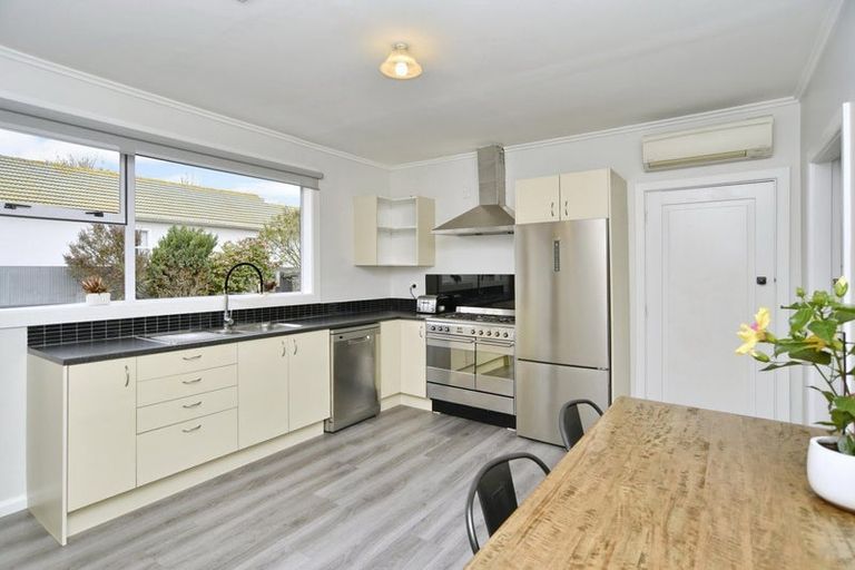 Photo of property in 93 Percival Street, Rangiora, 7400