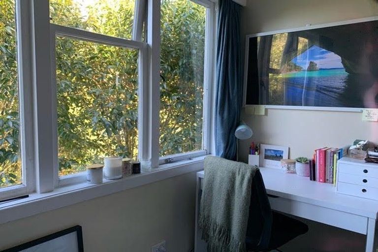 Photo of property in 42 Chaytor Street, Northland, Wellington, 6012