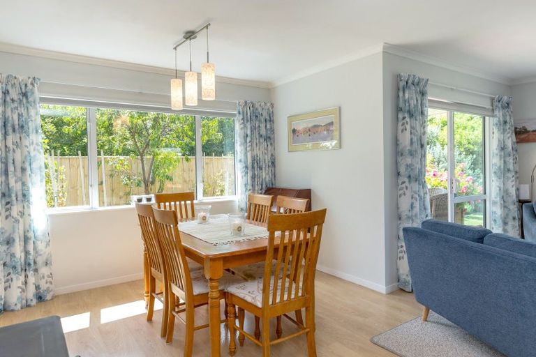 Photo of property in 28a Cotter Street, Greytown, 5712