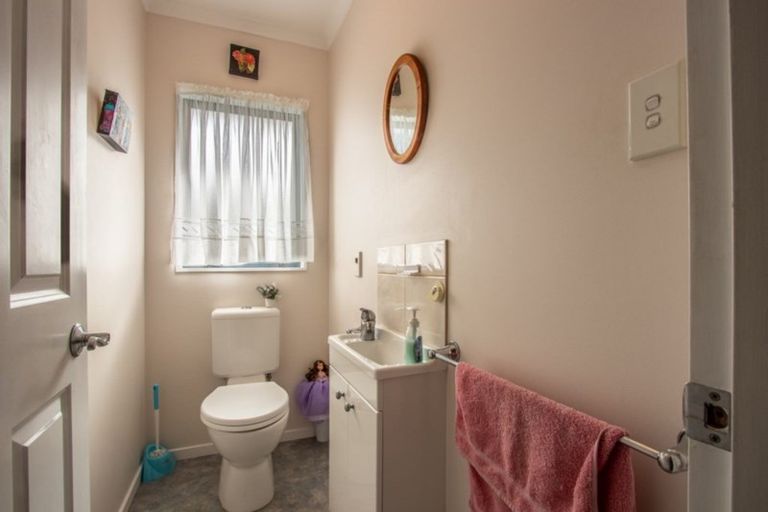 Photo of property in 3 Brookfield Place, Paraparaumu, 5032