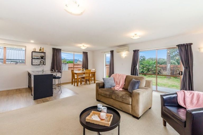 Photo of property in 62b Mazengarb Road, Paraparaumu Beach, Paraparaumu, 5032