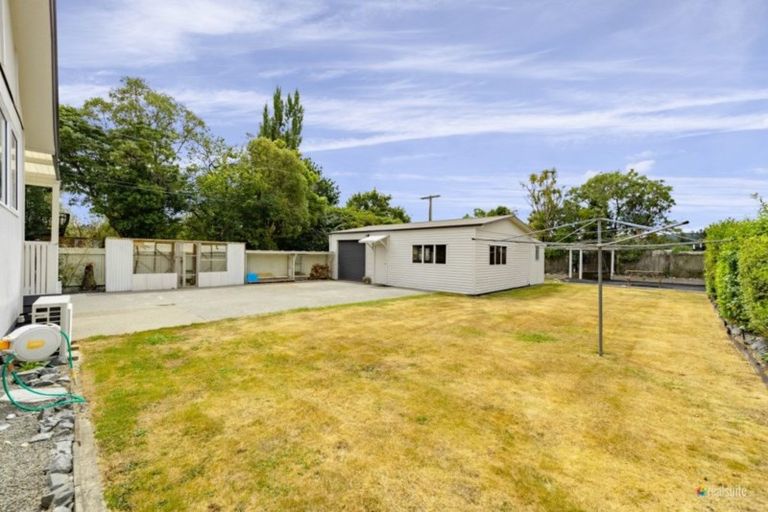 Photo of property in 25 Maclaren Street, Maymorn, Upper Hutt, 5018