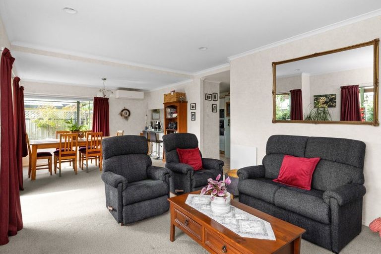 Photo of property in 10 Rosehill Way, Taradale, Napier, 4112